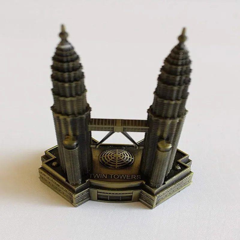 Petronas Twin Towers Decorative Showpiece - Image 2