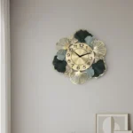 Metal Wall Clock Motive Design Modern Decorative Wall Clock