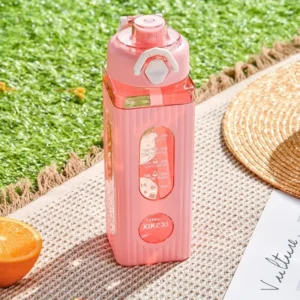 Reusable 700 ML Plastic Drinking Bottle